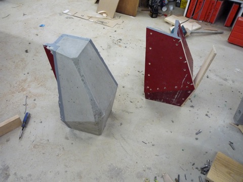 How do you use casting concrete molds?